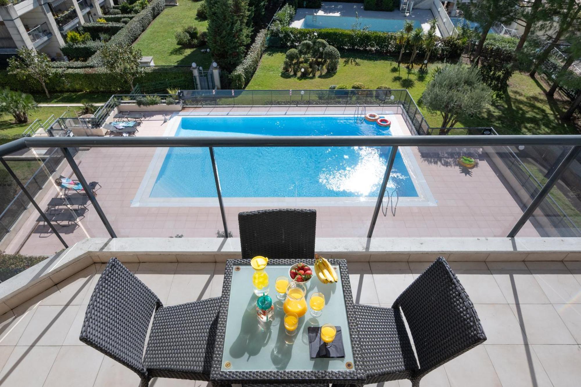 Nemea Appart Hotel Le Lido Cagnes Sur Mer Exterior photo